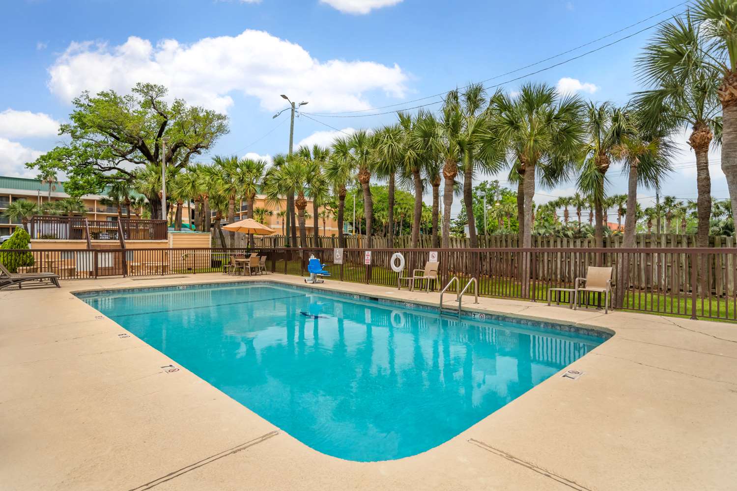 Best Western Oak Manor 32/32