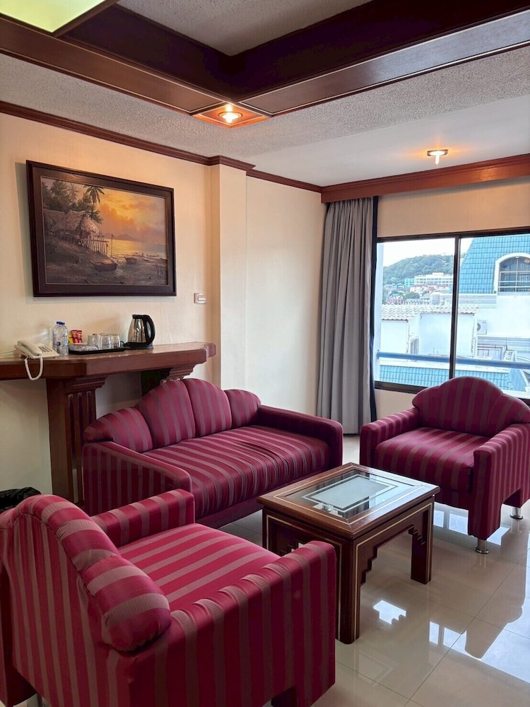 Camelot Hotel Pattaya 32/50