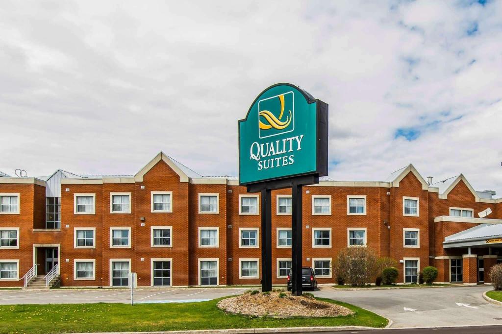 UPGRADE, SUITE, 2 QUEEN BEDS