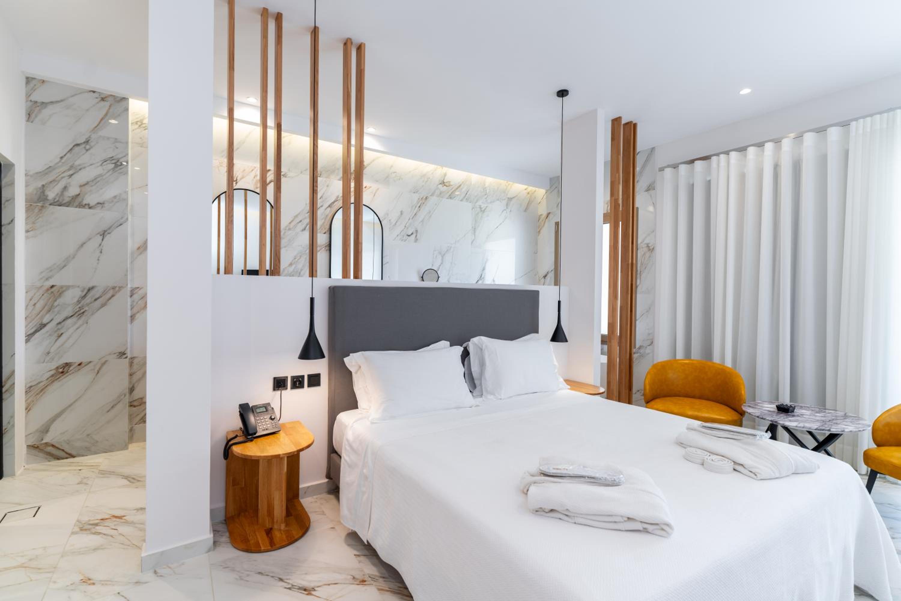 جناح ديلوكس بجاكوزي، Grand Elis Hotel 6/10