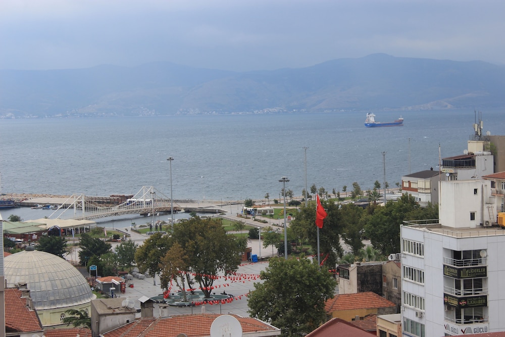Grand Serenay Hotel 24/28