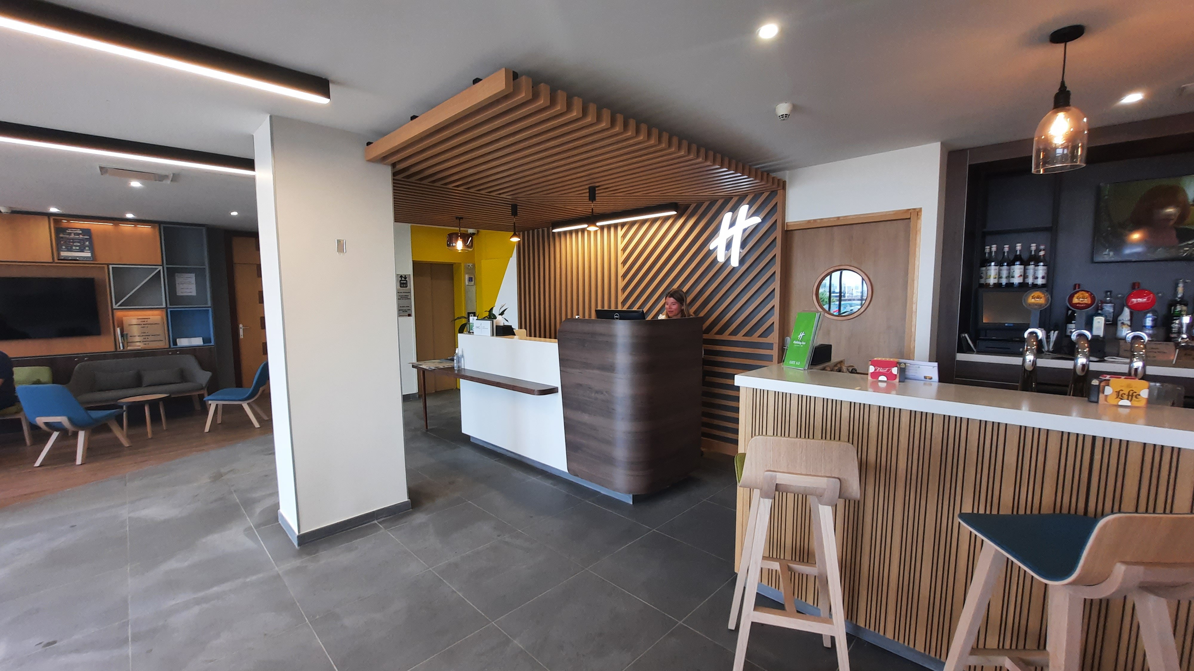 Holiday Inn Calais 7/34