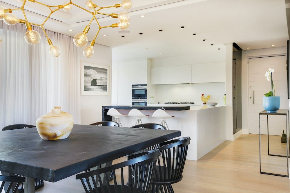 Mountain Marina Luxury Apartments 36/50