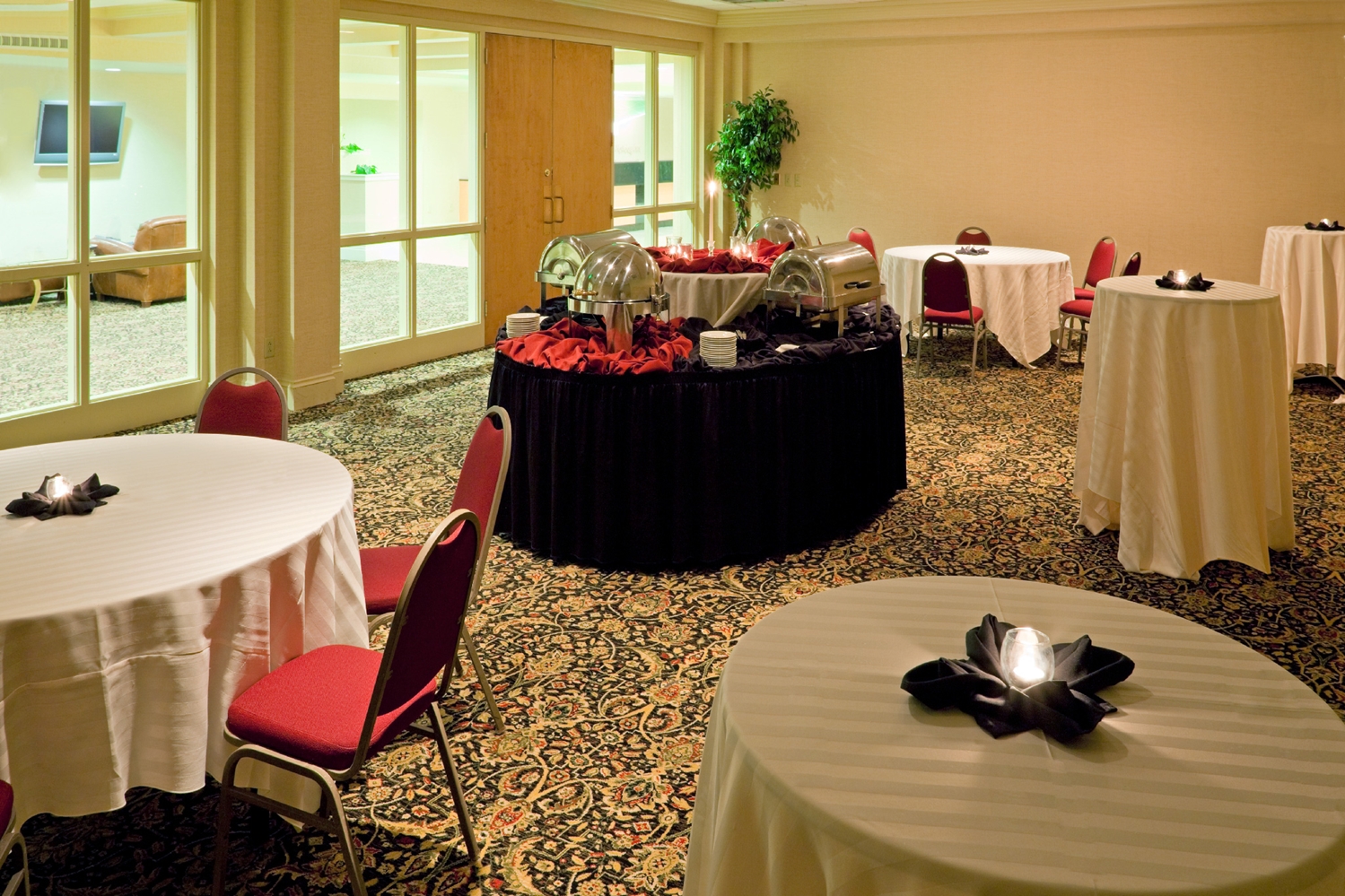 restaurant cafeteria