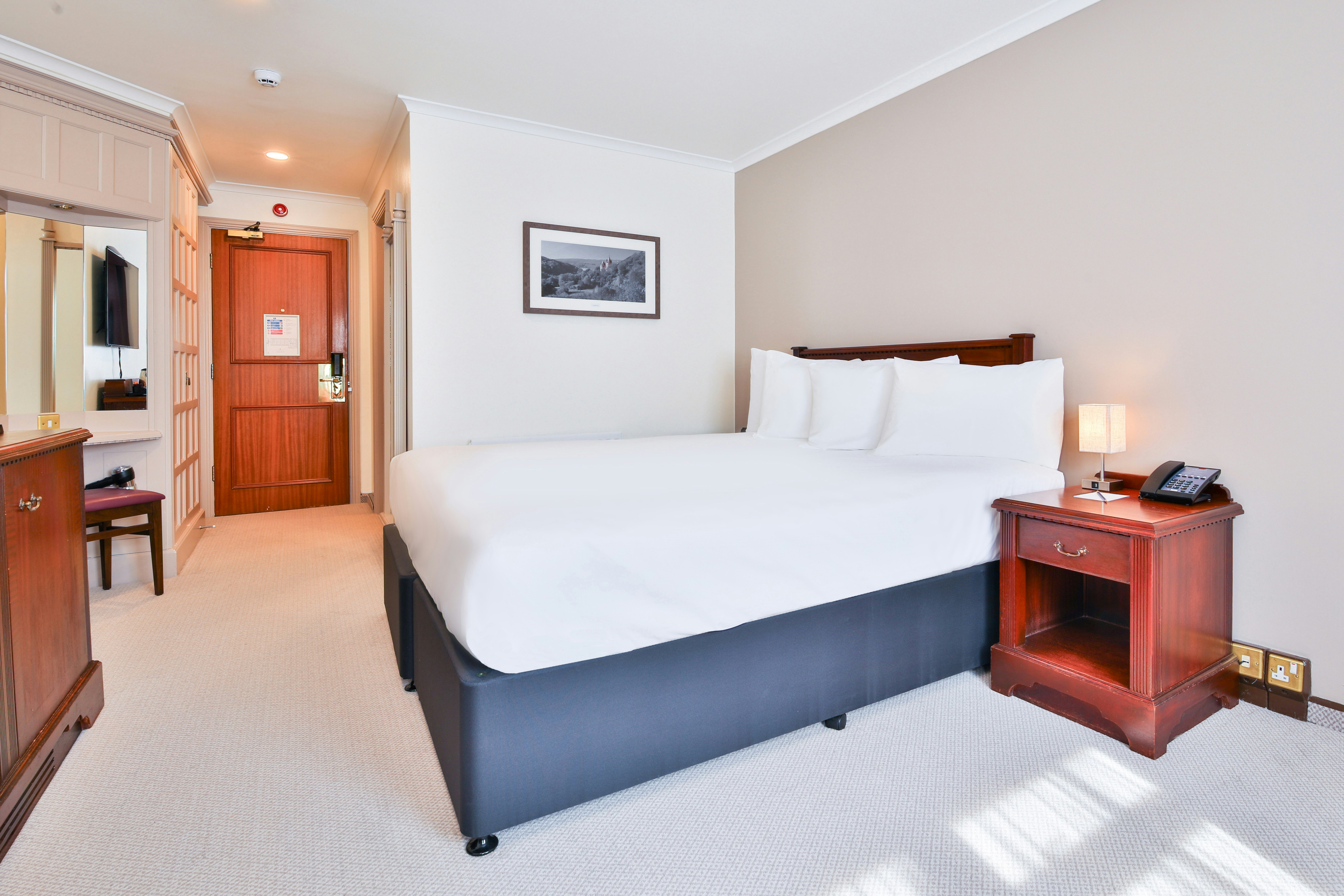 Copthorne Hotel Cardiff Caerdydd 23/59