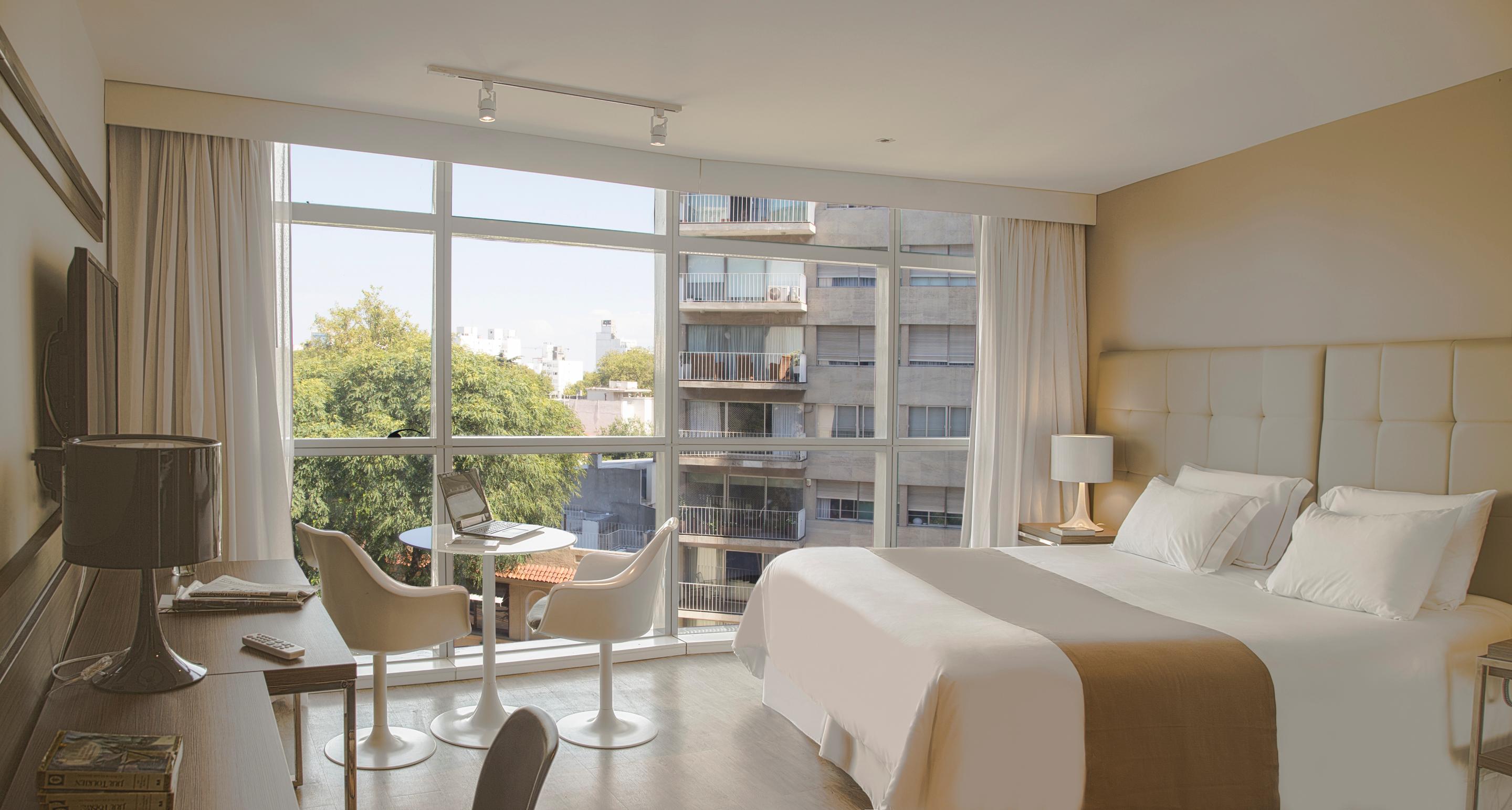 Superior, Double Bed, Street View