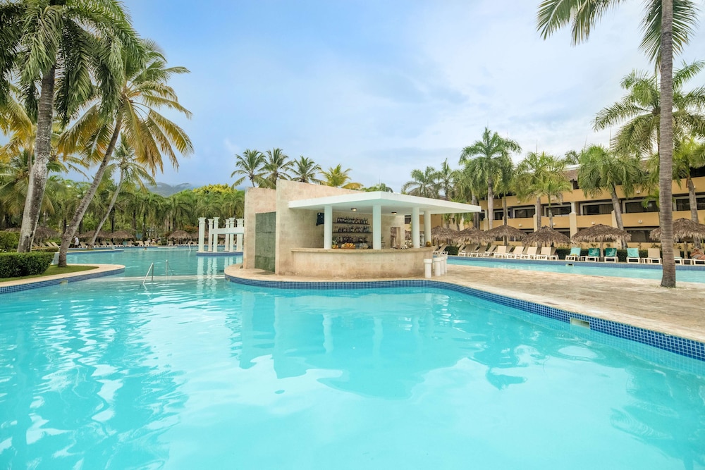 Iberostar Waves Costa Dorada 4/50