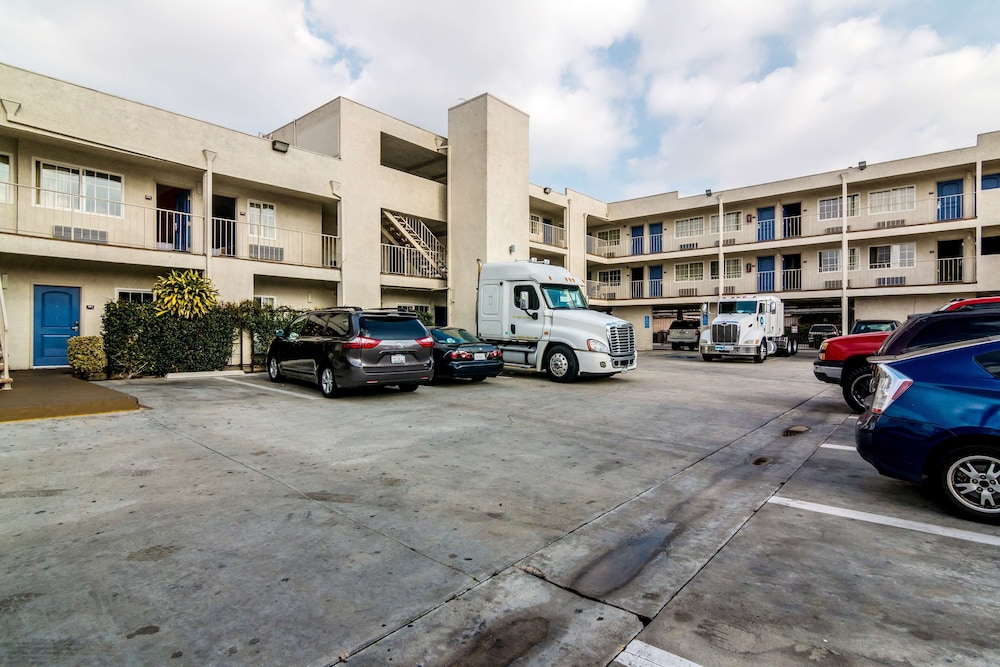 Motel6 Bell Gardens, CA - Los Angeles 29/38