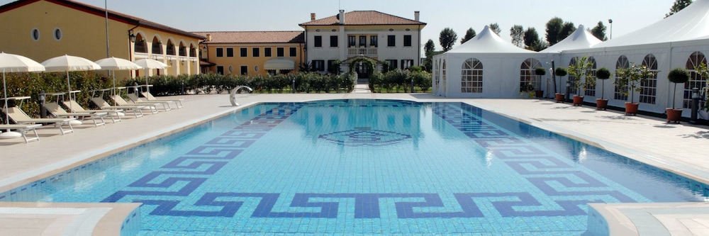 Villa Serena 13/36