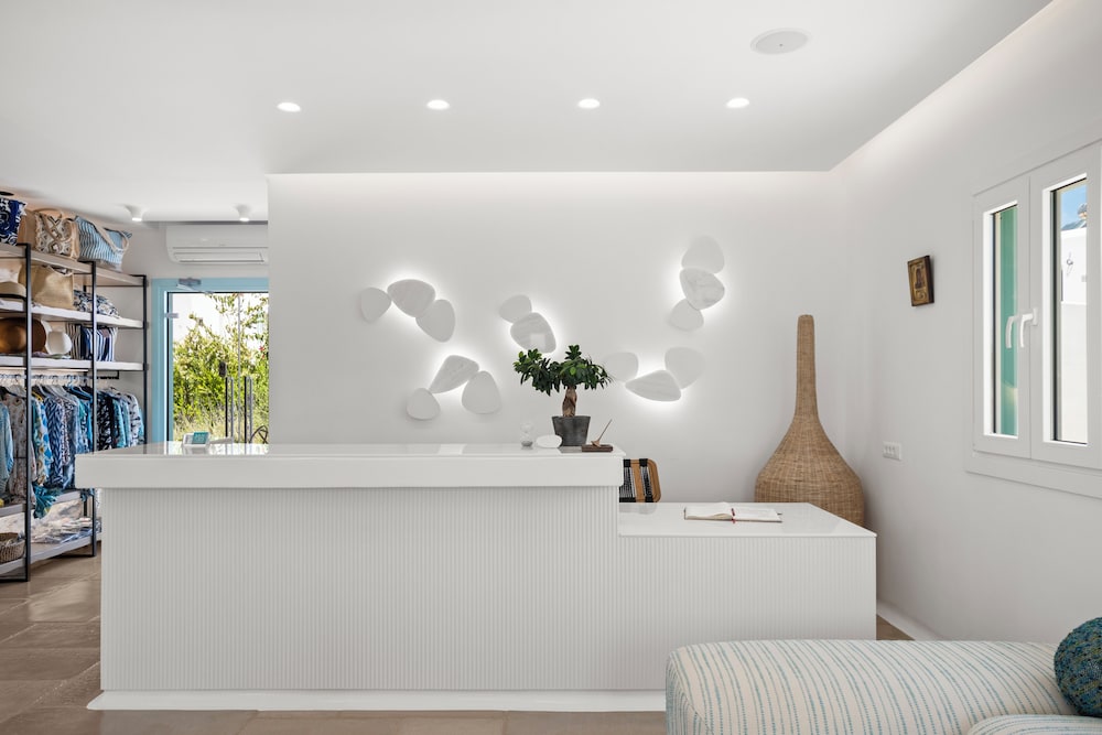 Majo Suites 9/60