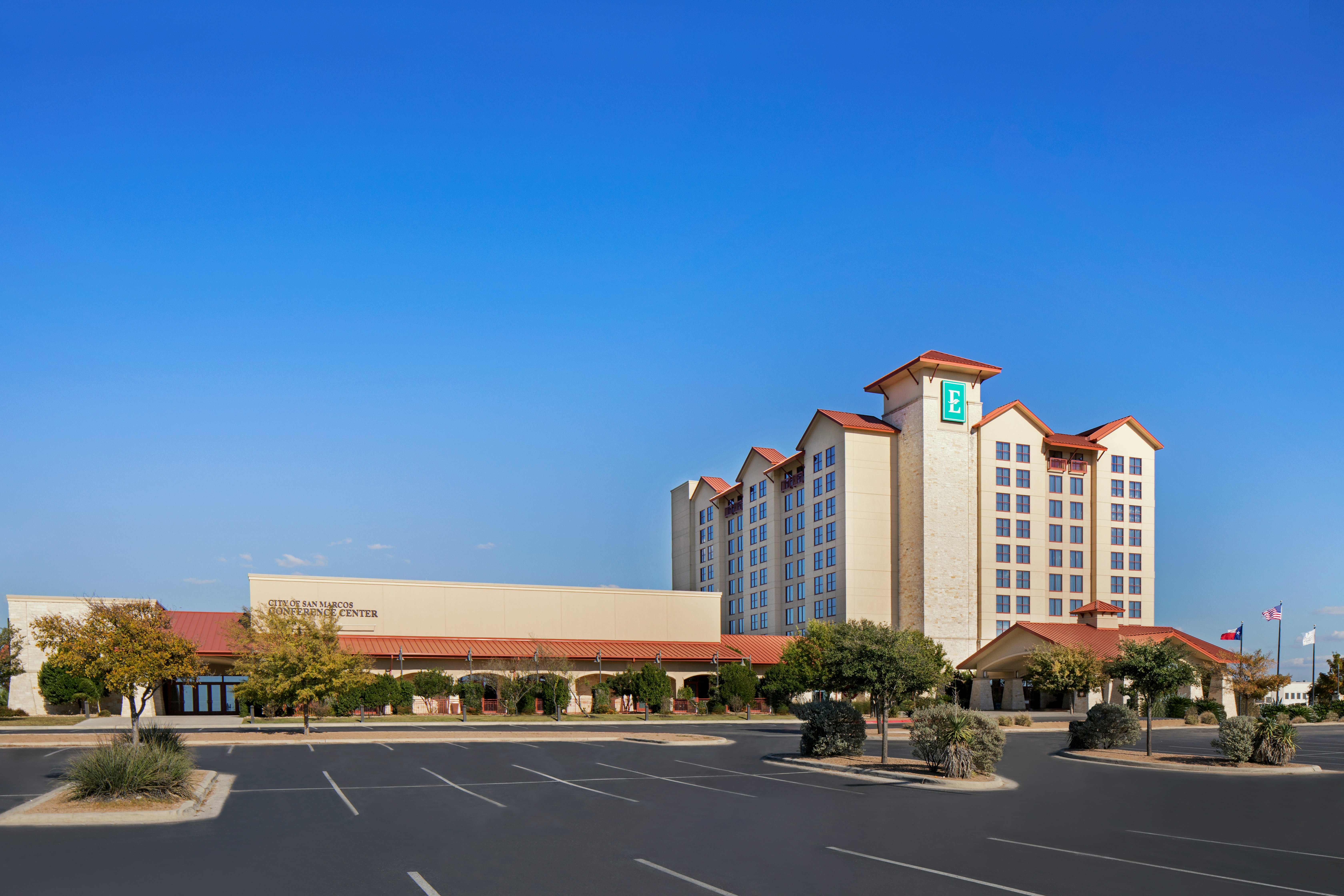 Embassy Suites by Hilton San Marcos Conference Center 73/76