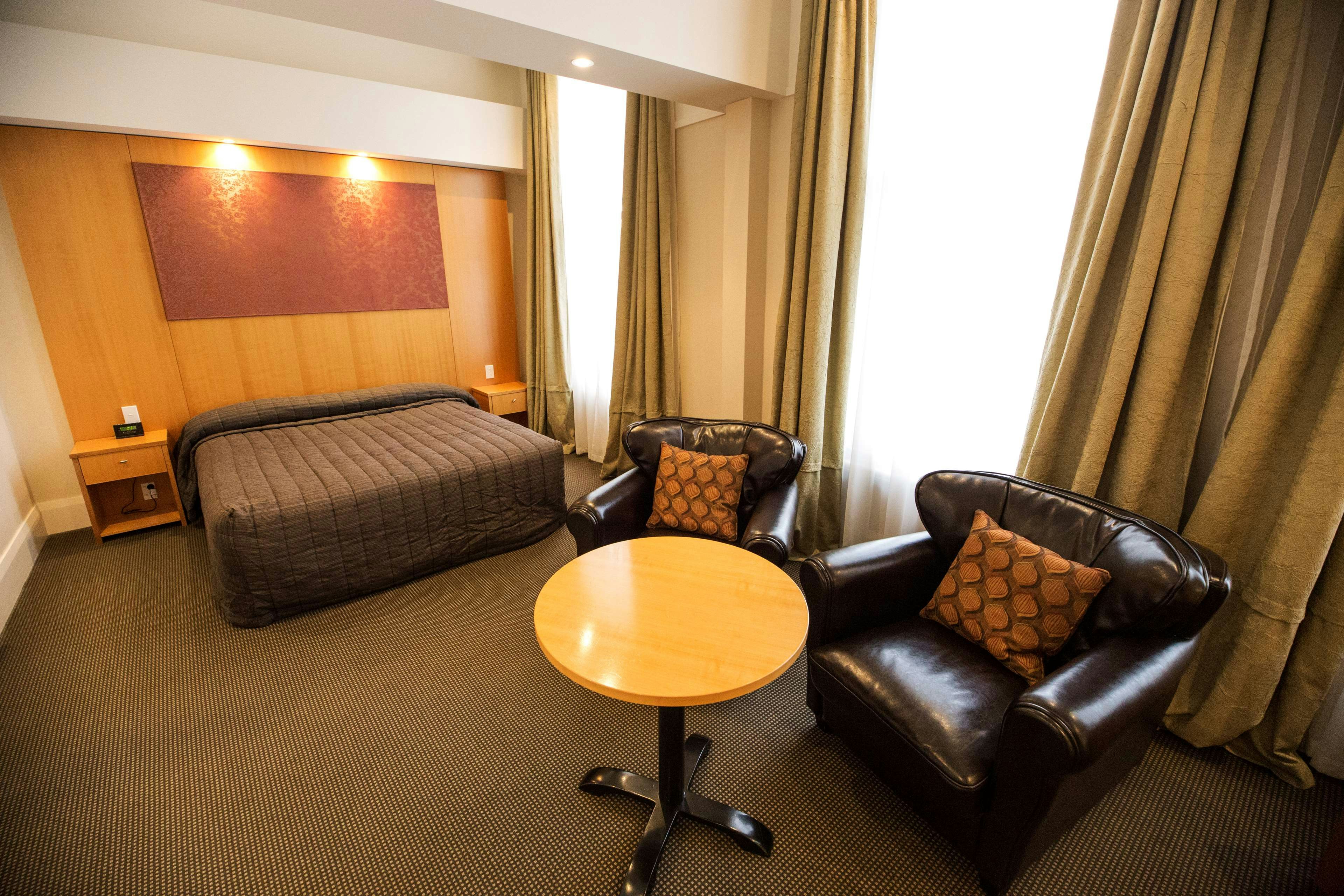 Brydone Hotel Oamaru 18/22