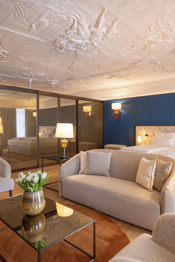Stein Hotel 29/50