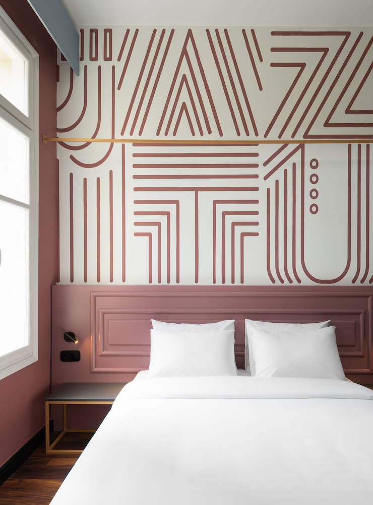 Colors Urban Hotel 35/75