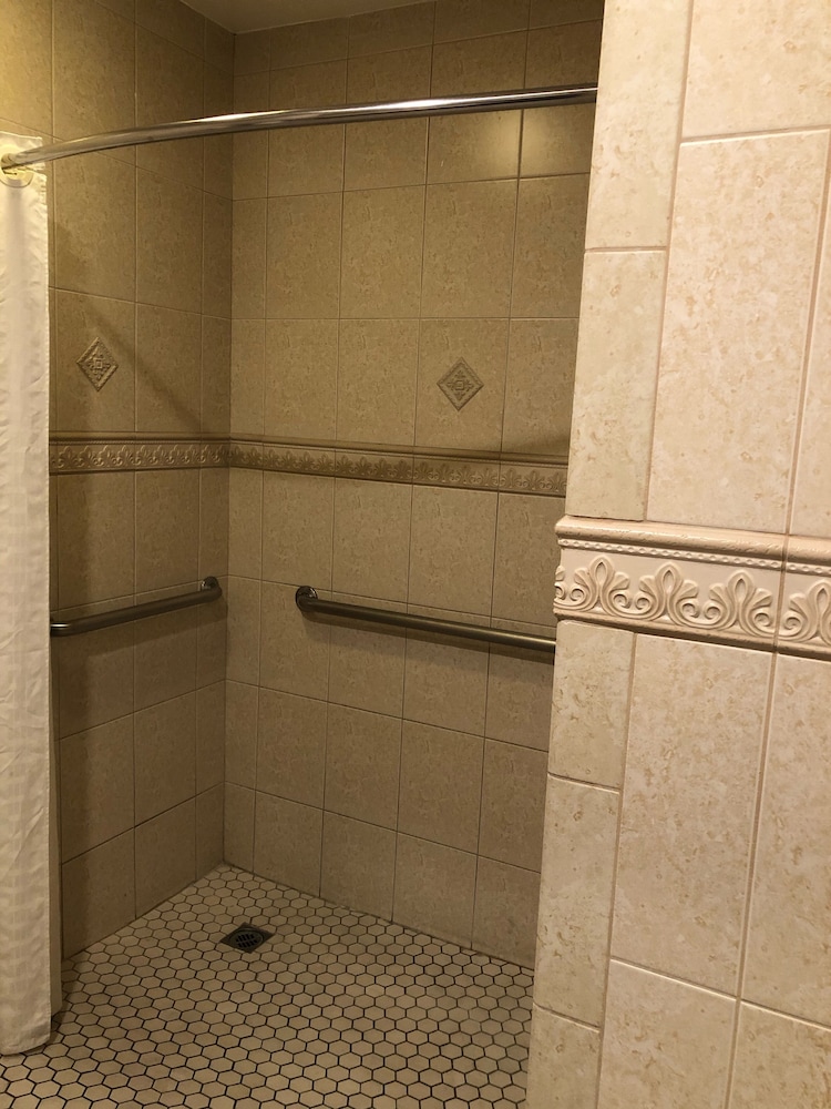 Walnut Inn & Suites 19/44