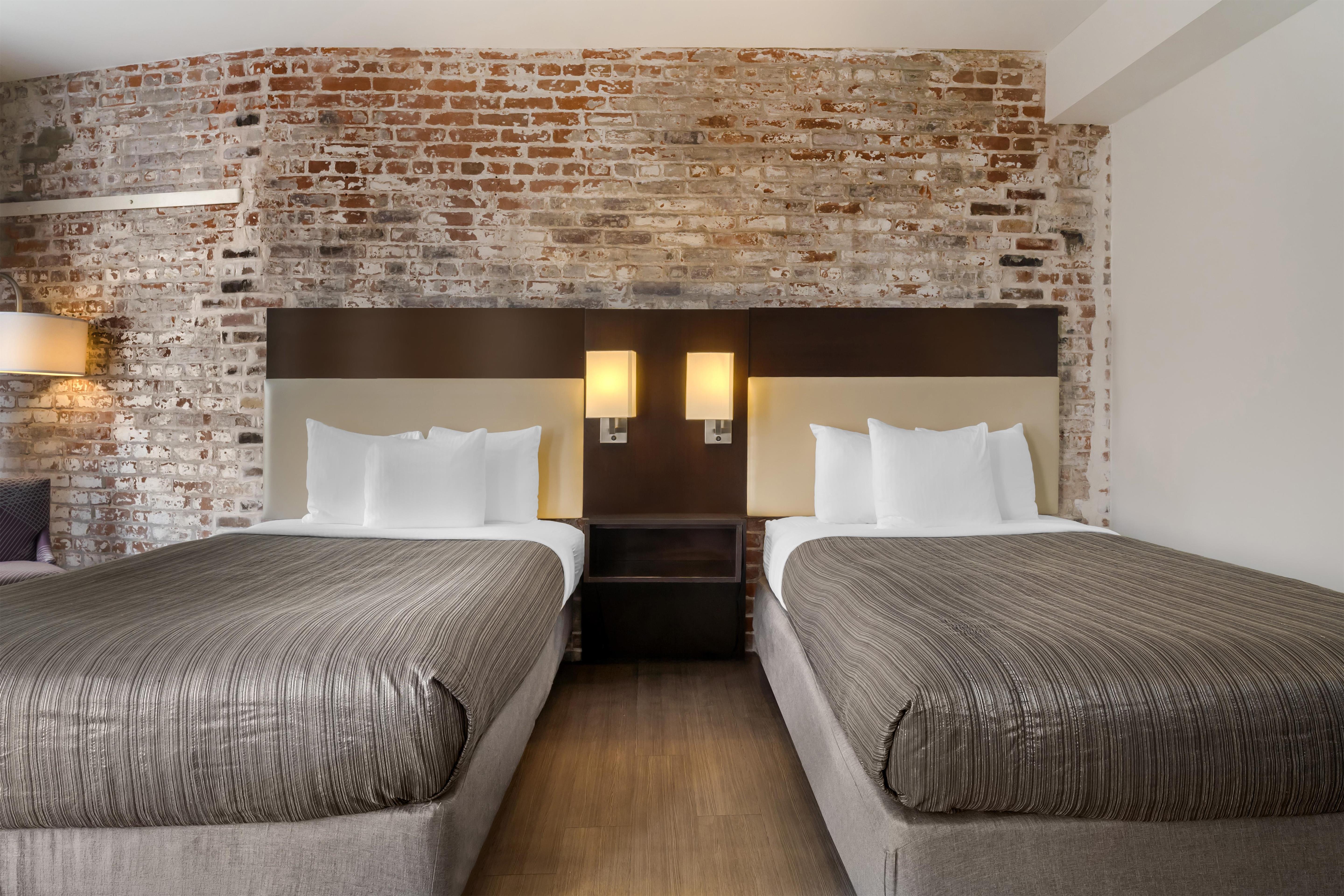 Room, 2 Double Beds, No Window, Jetted Tub