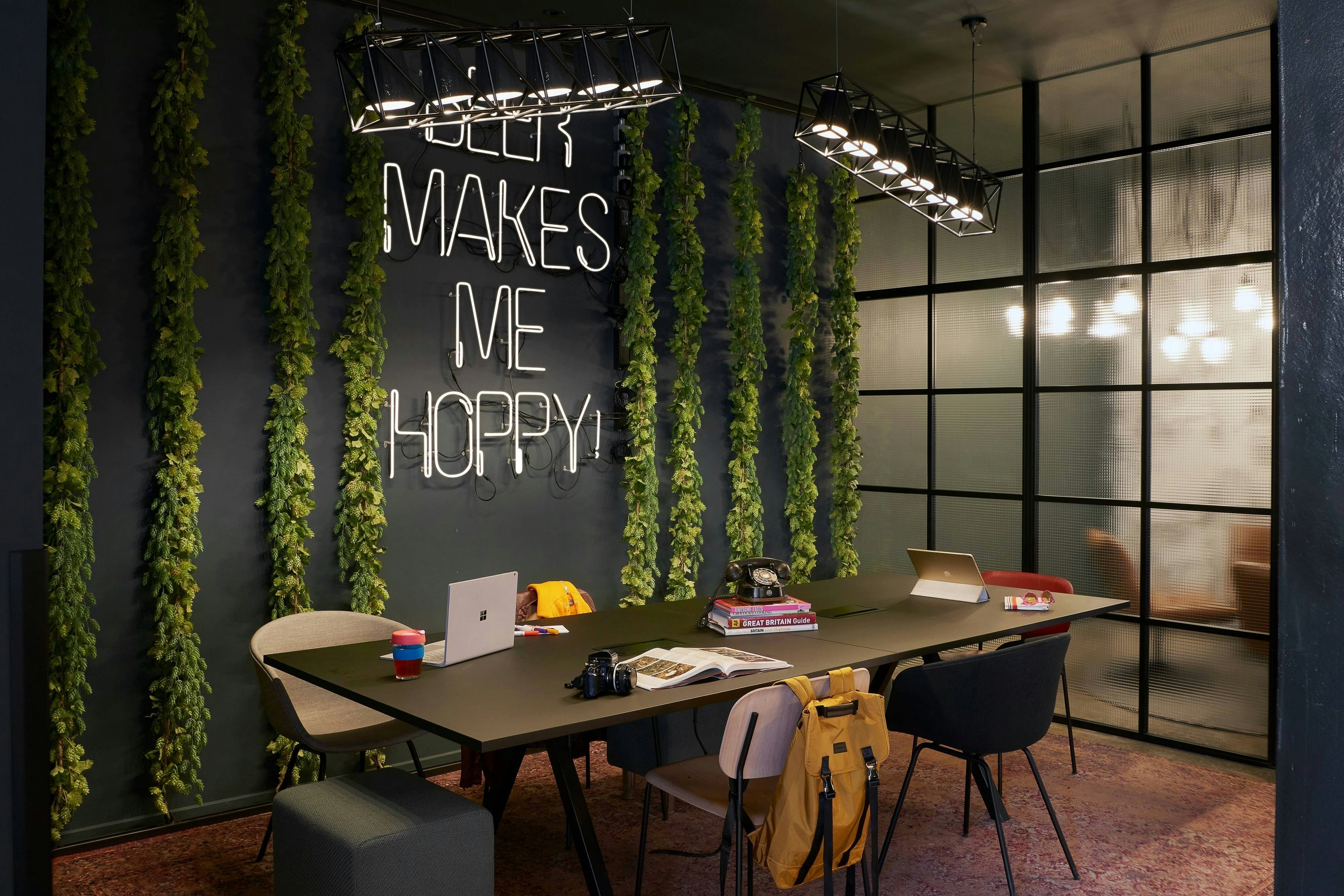 Moxy Edinburgh Fountainbridge 20/26