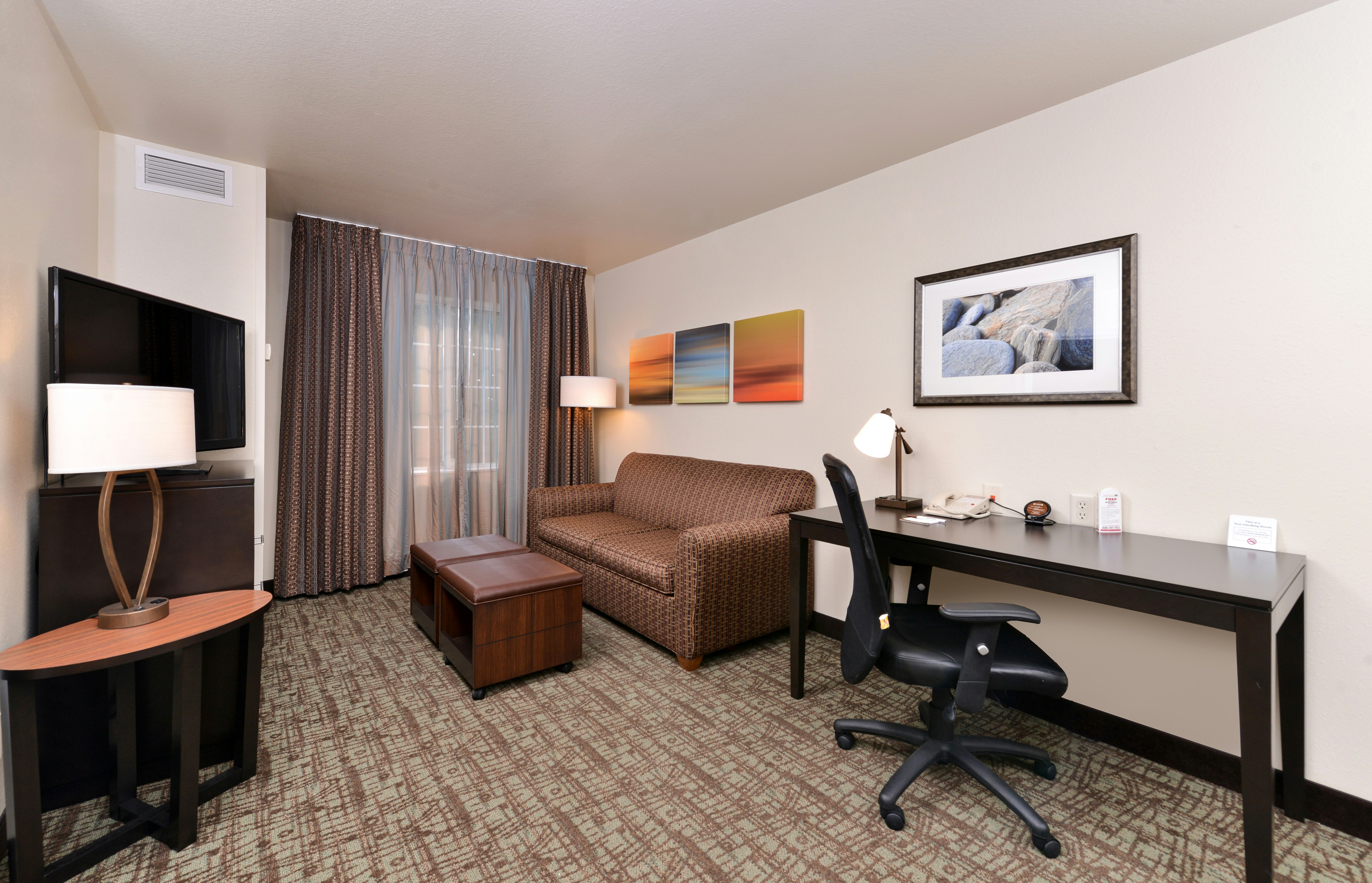 Staybridge Suites Sioux Falls At Empire Mall 47/54