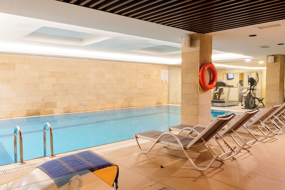 Emre and Emre Beach Hotel 24/50