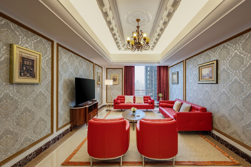 Dusit Hotel And Suites 47/64