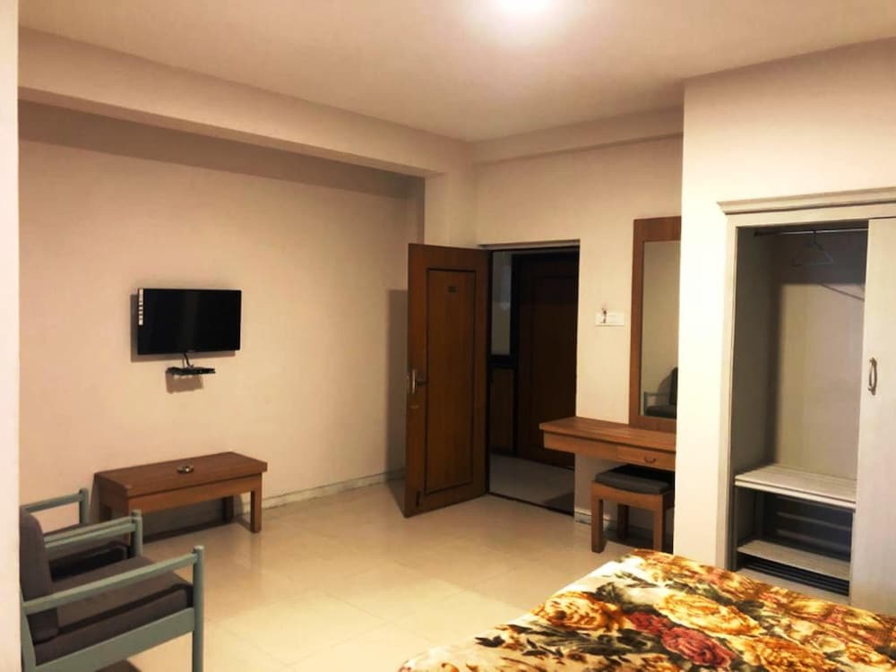 Hotel Preethi Palace 25/34