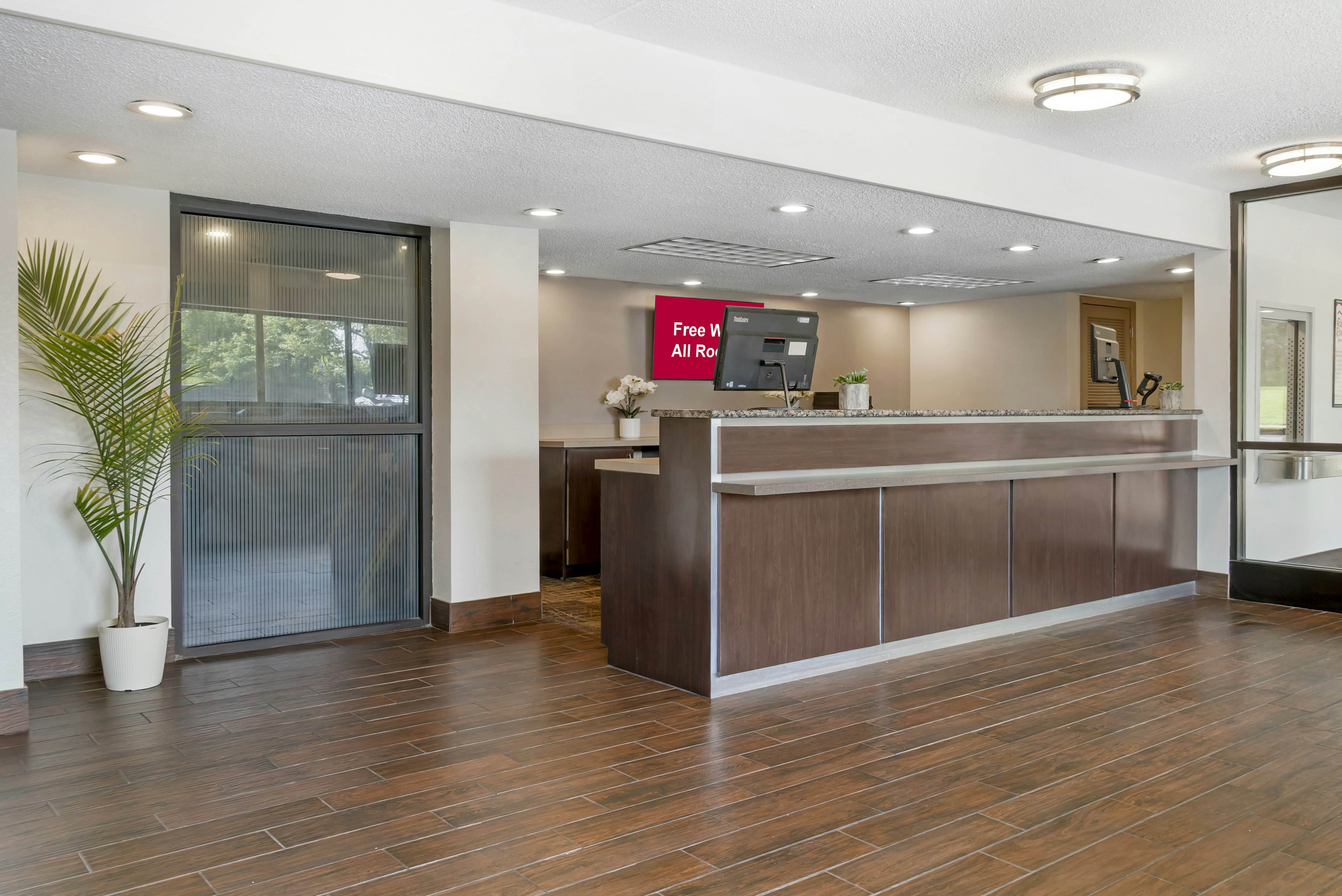 Lobby at Red Roof Inn Detroit Auburn Hills/ Rochester Hills, Rochester Hills - MI