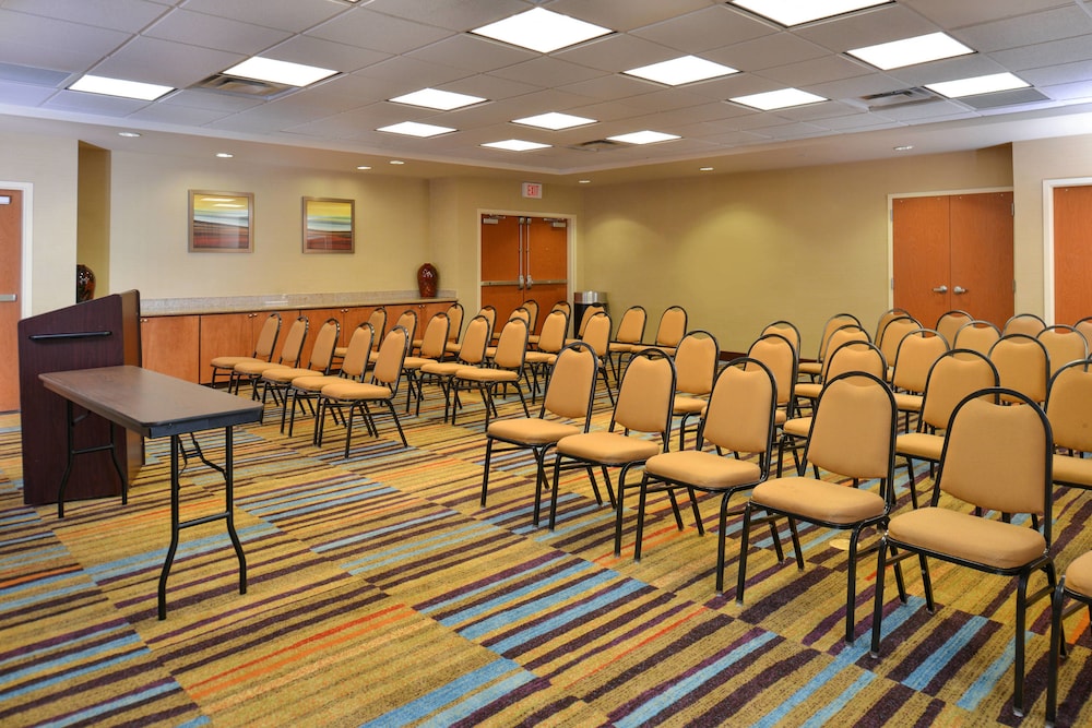Fairfield Inn & Suites by Marriott Birmingham Bessemer 44/49