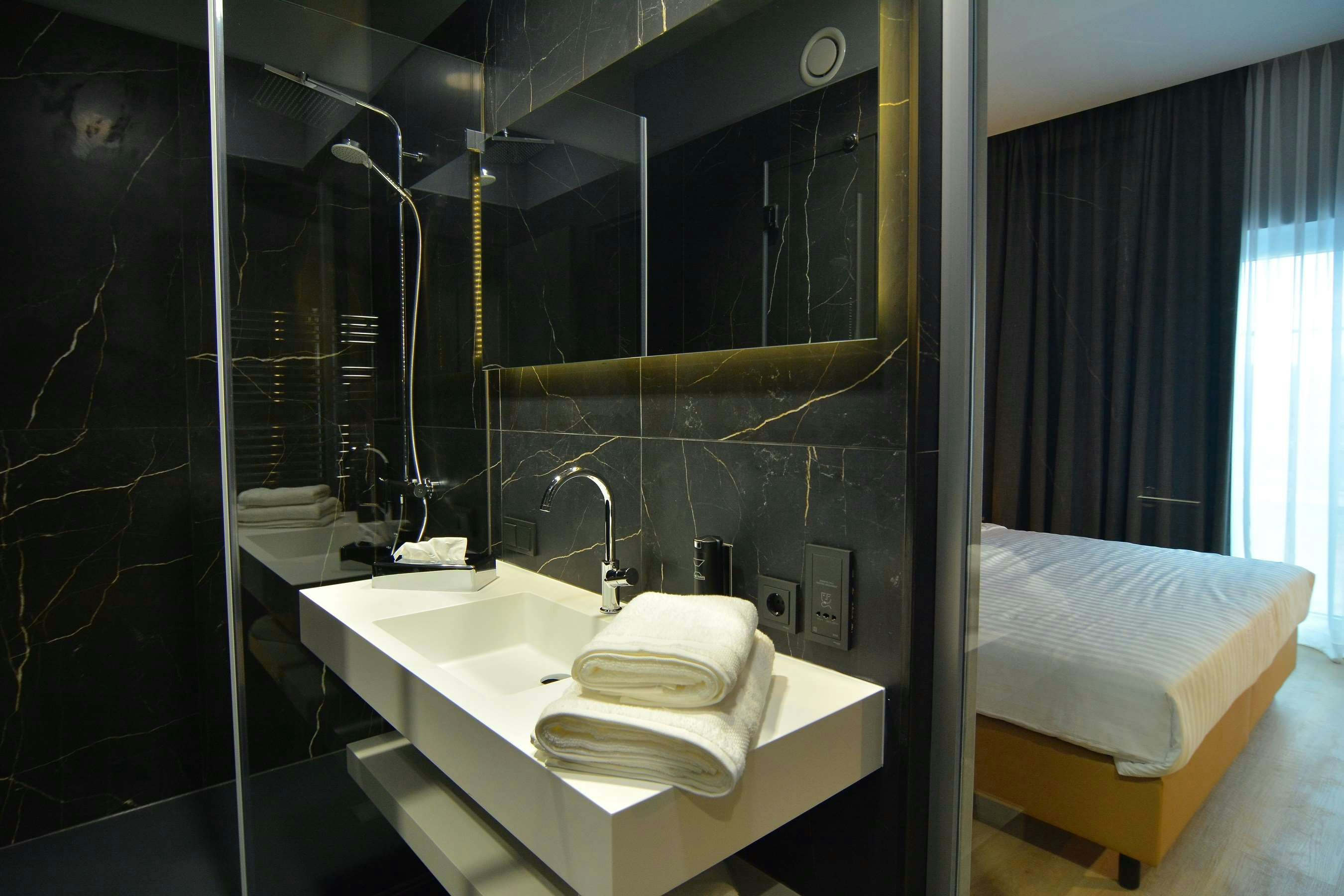MK Hotel Tirana 20/20