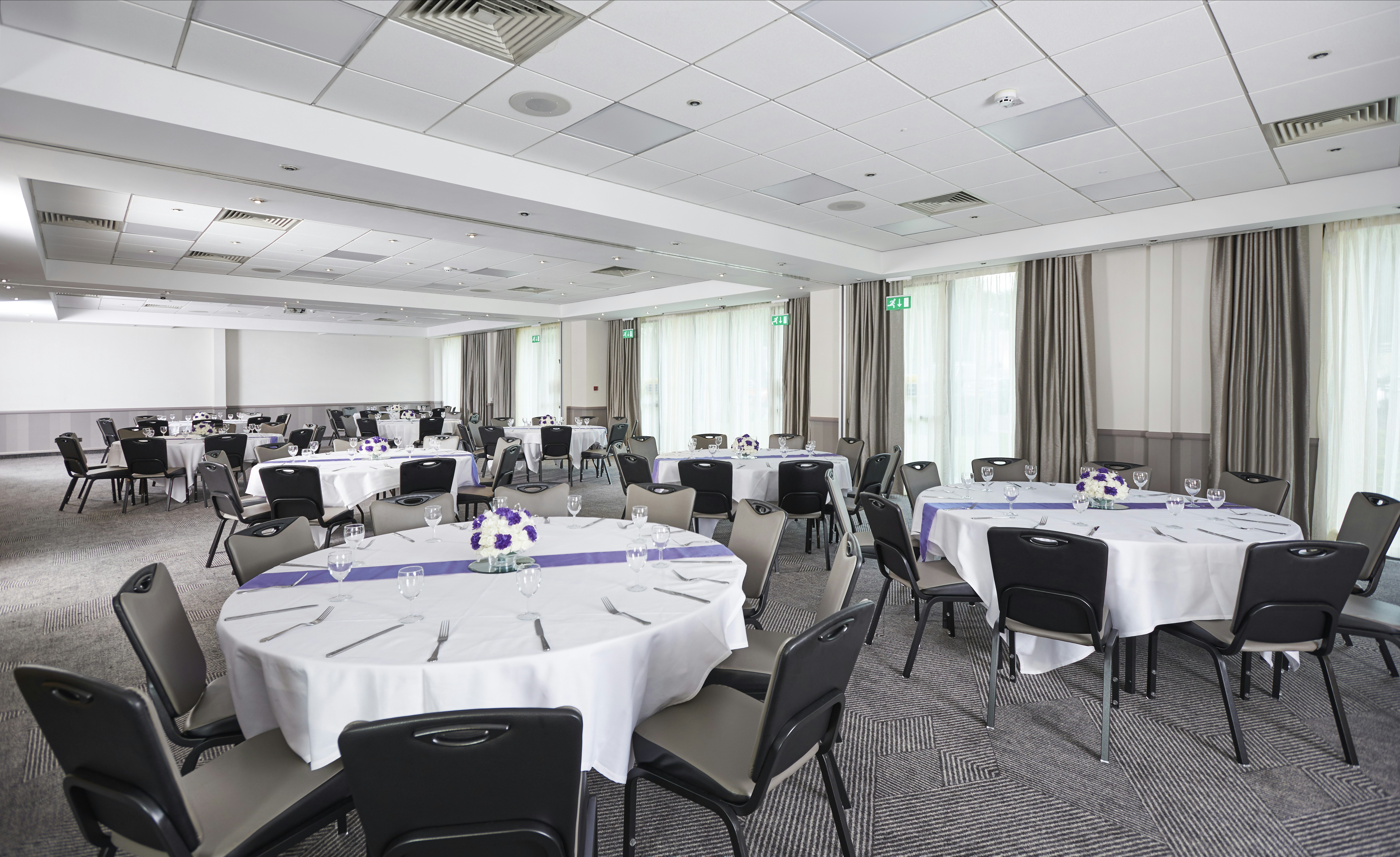 DOUBLETREE BY HILTON BRISTOL NORTH 38/47