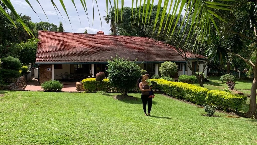 Annies Lodge Lilongwe Area 10 17/26