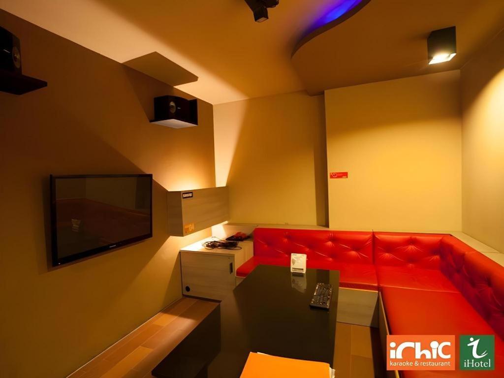 I Hotel 55/80