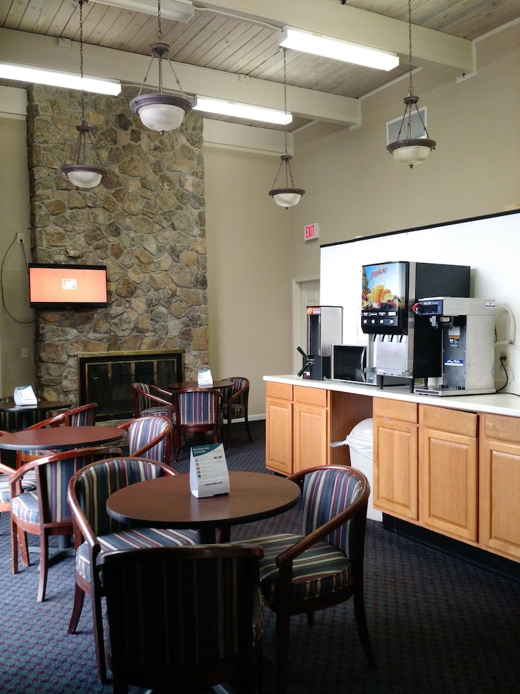 Econo Lodge Thomasville 49/64