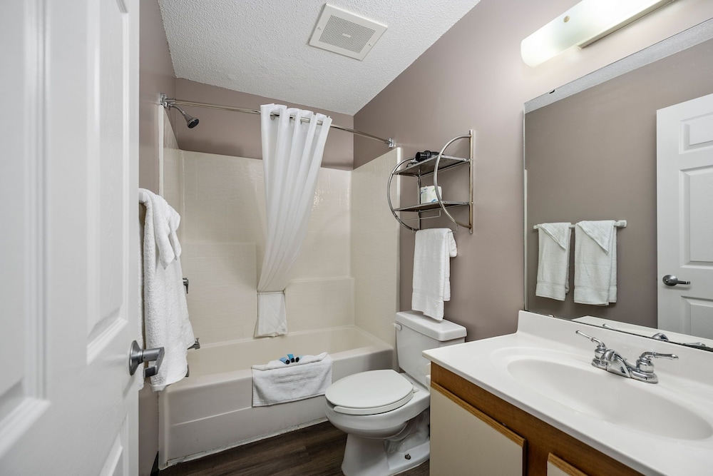 Affordable Suites 54/57
