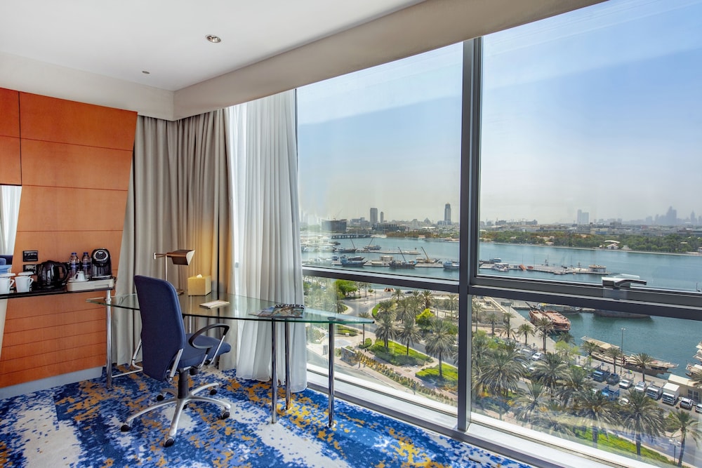 Movenpick Dubai Creek 18/49