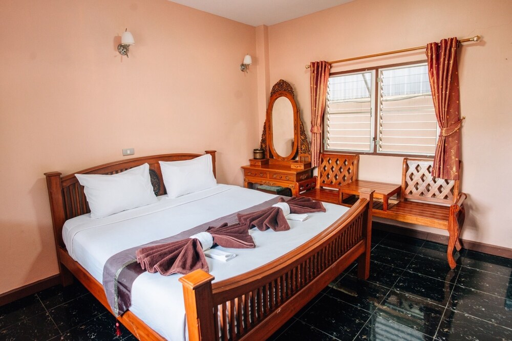 Noble Night Guesthouse Kanchanaburi 22/55