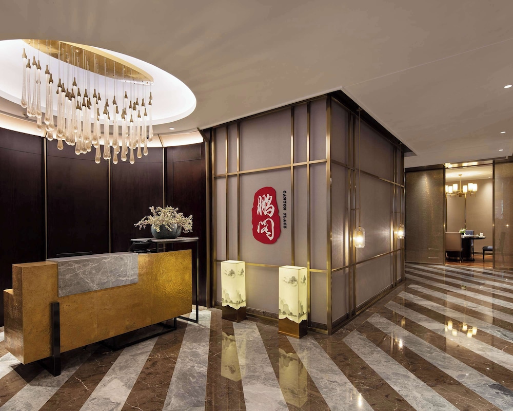 The Lixury Hotel -The Unbound Collection by Hyatt 4/50