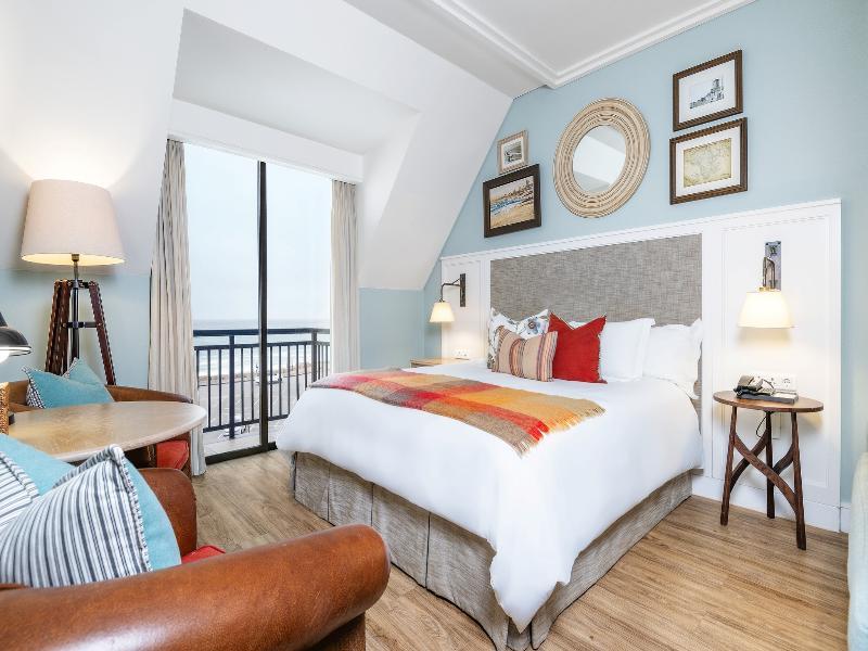 Luxury, Single, Partial Sea View
