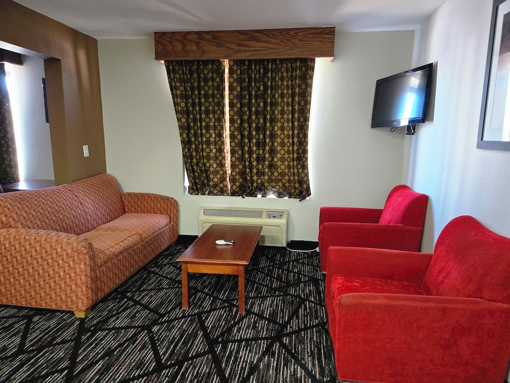 Town House Extended Stay Hotel Downtown 42/64
