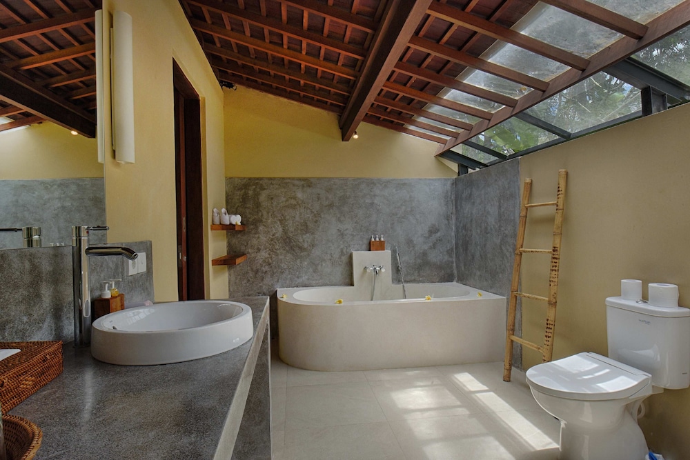 Samkhya Villas 22/71