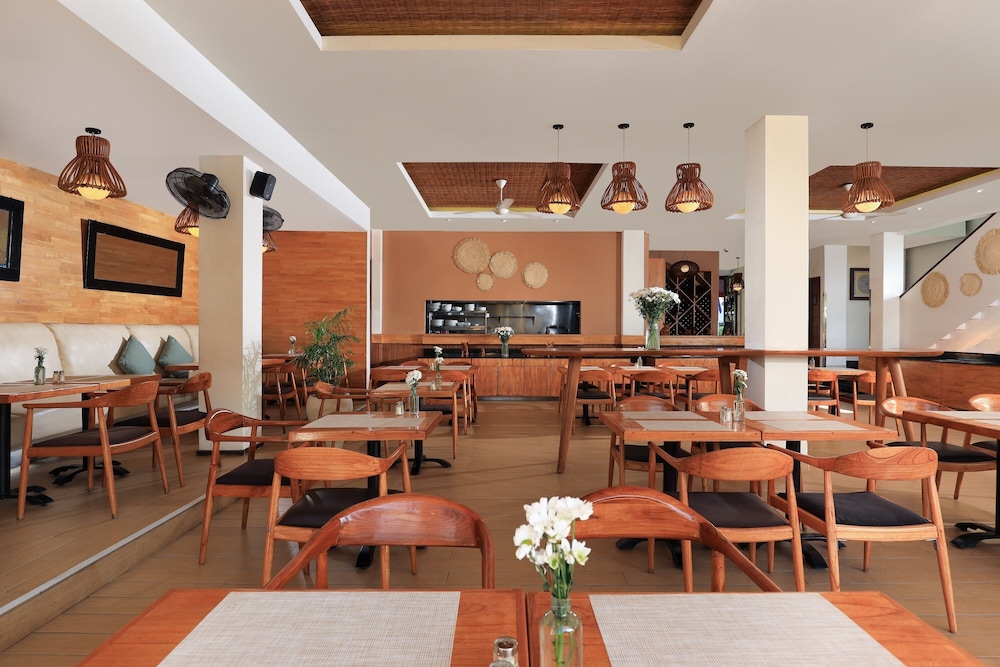 Amadea Resort & Villas 49/65