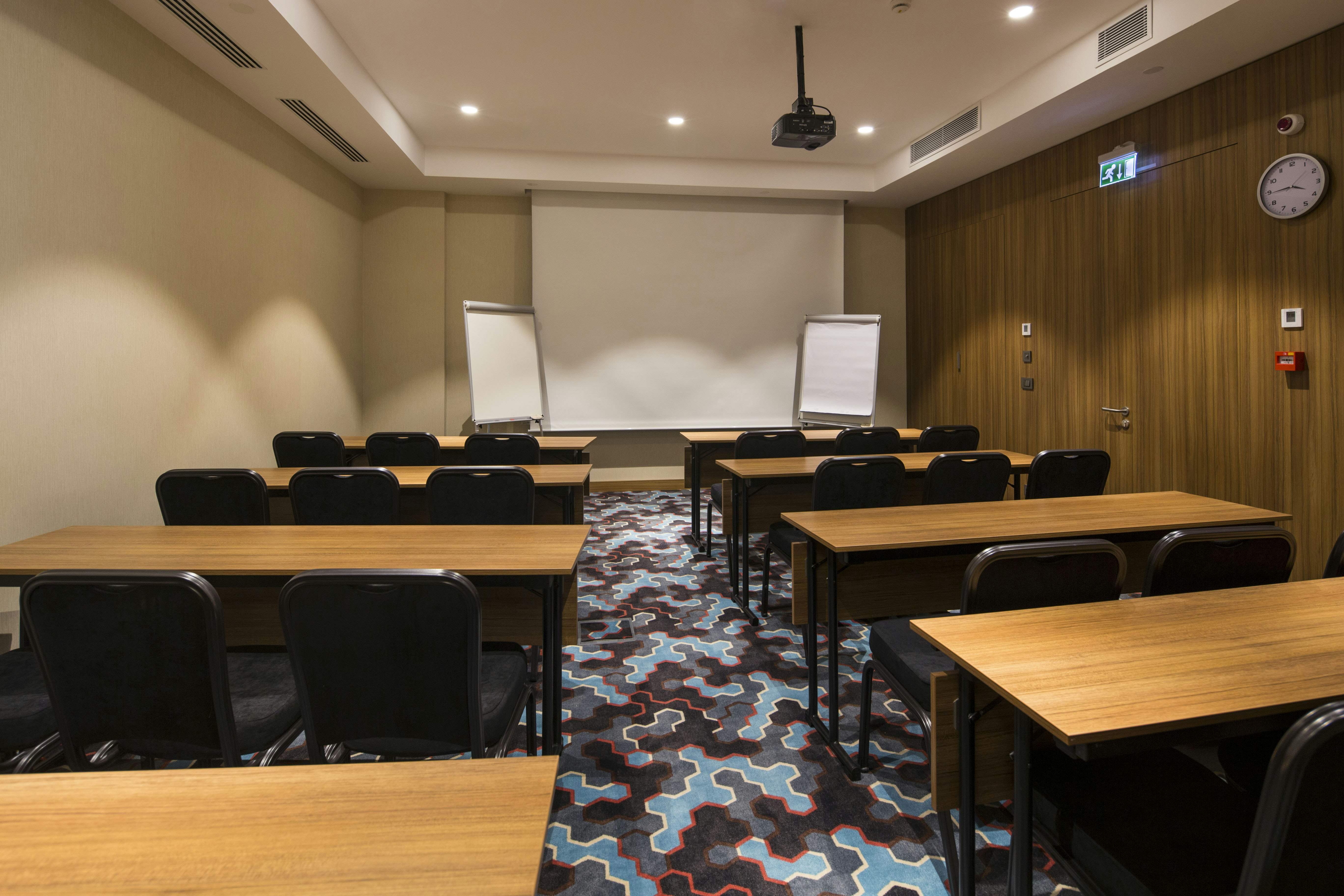 Hampton By Hilton Istanbul Sabiha Gokcen Airport 47/53