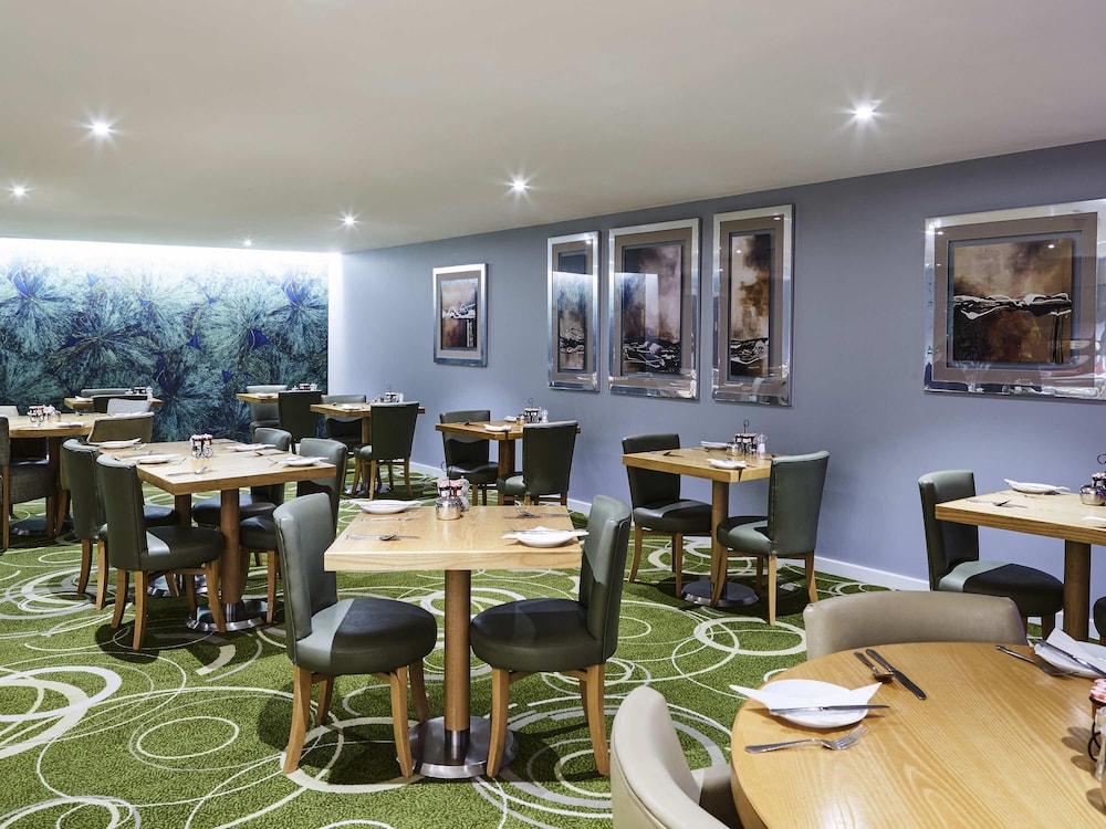 Mercure Newbury West Grange Hotel 48/72