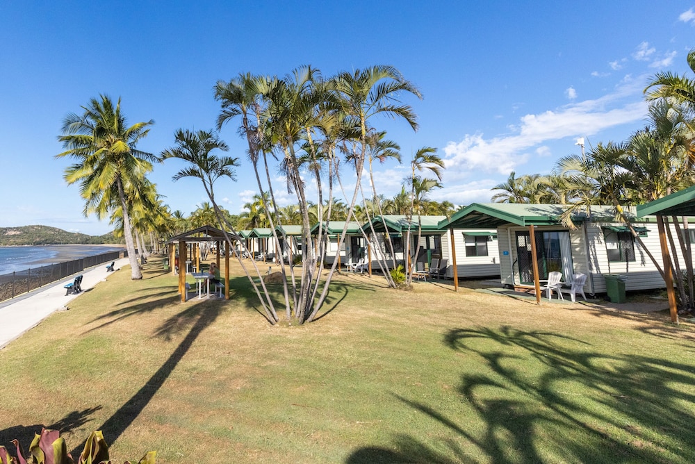NRMA Bowen Beachfront Holiday Park 21/28