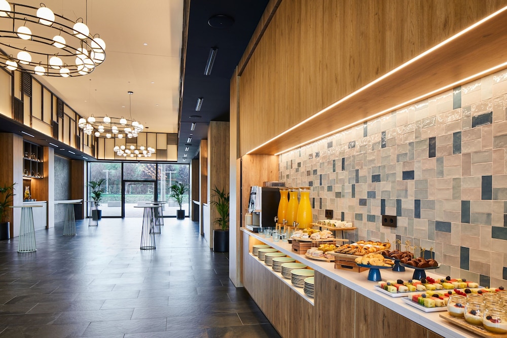 Four Points by Sheraton Barcelona Airport 4/50