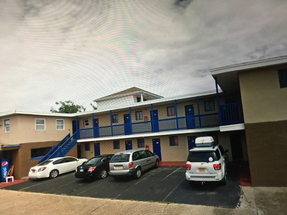 Atlantic Inn 27/34