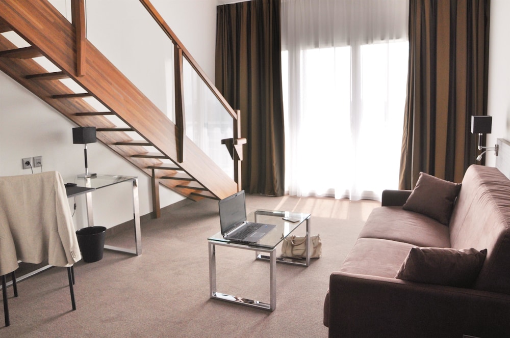 Golden Tulip La Baule 59/79