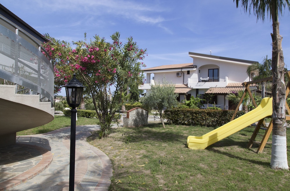 Luzia Agriresort 42/50