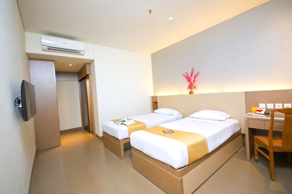 MUTIARA HOTEL 9/30