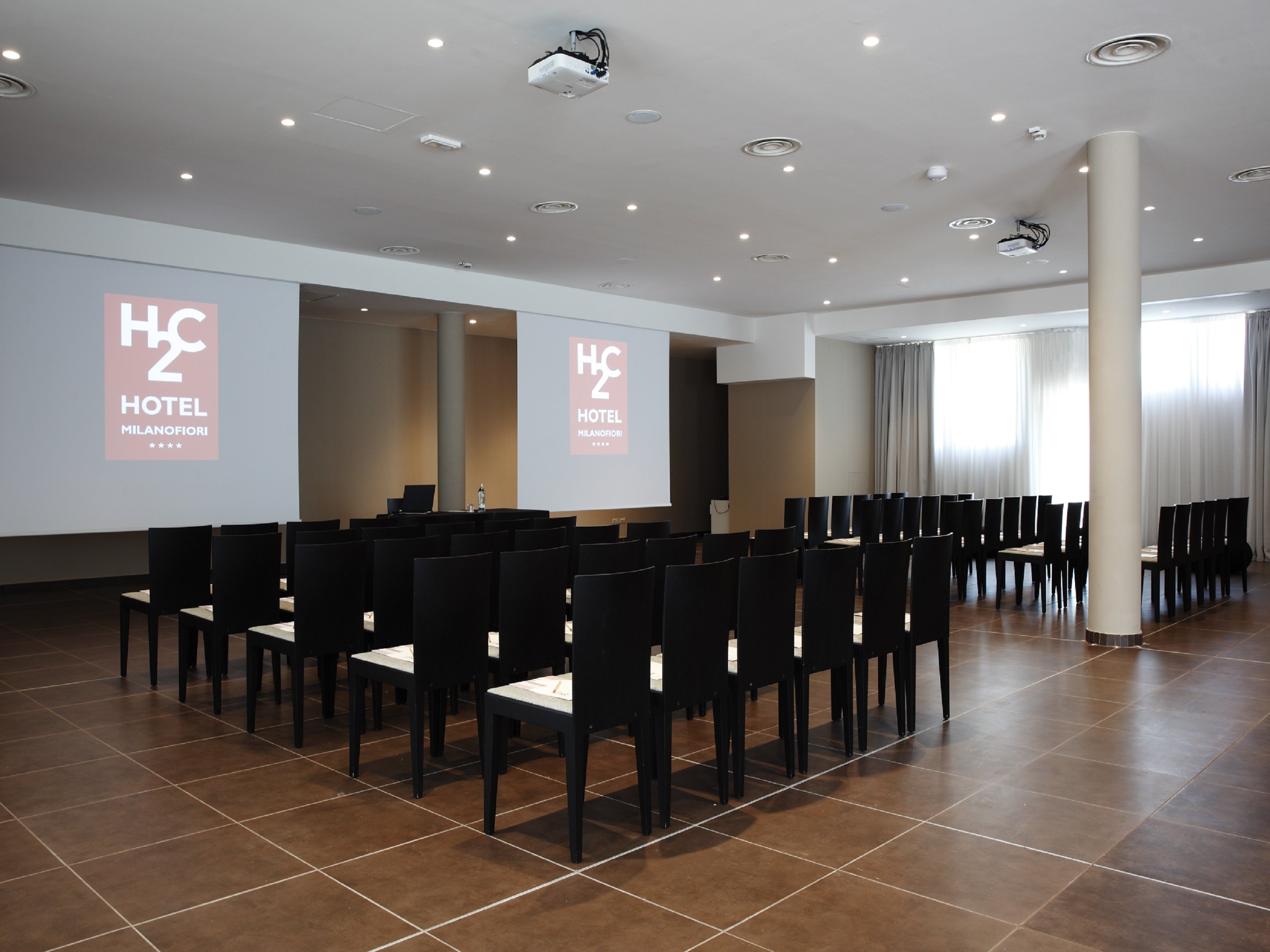 H2C HOTEL MILANOFIORI 37/50