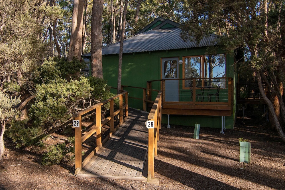 Lake St Clair Lodge 38/63